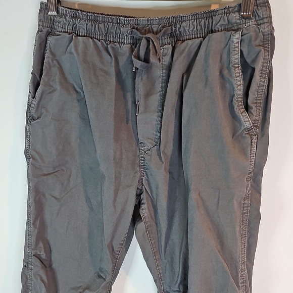 American Eagle Outfitters Dark Gray Joggers - Picture 2 of 8